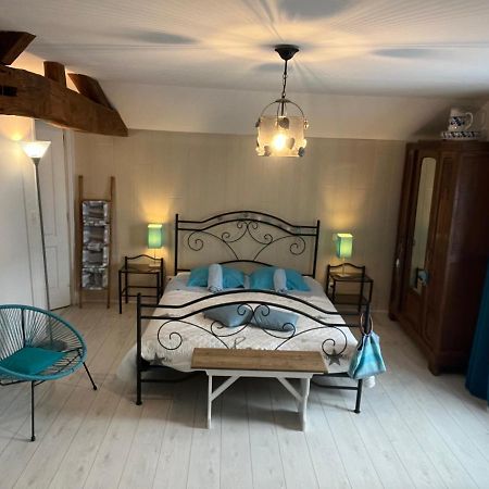 Bed and Breakfast Les Perrieres Saint-Germain-la-Ville Exterior foto